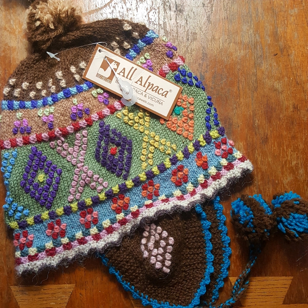 NWT colorful soft Alpaca hat